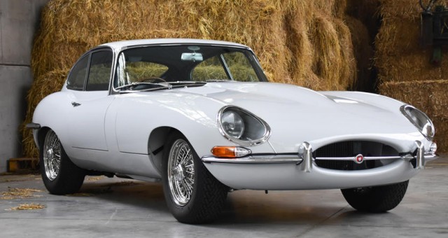 Công sức 3.500 giờ để khôi phục và hiện đại hoá chiếc Jaguar E-Type từ năm 1964