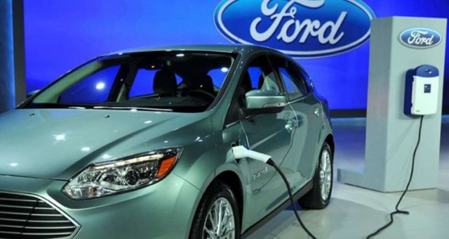Các đại lý của Ford sẽ phải đầu tư tới 35.000 USD để có thể bán xe điện