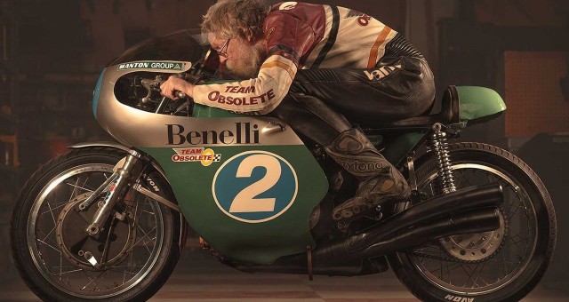 Cận cảnh vẻ đẹp chiếc xe đua cổ đại Benelli 350 Grand Prix 1968