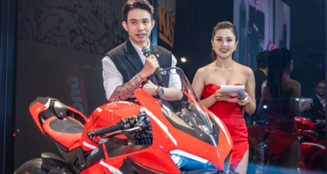 Khám phá siêu phẩm Ducati mới nhất trong gara nhà Minh Nhựa trị giá đến 6 tỷ đồng