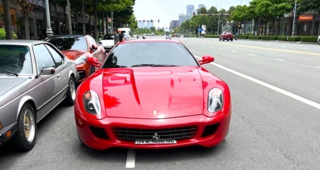 Sau hơn 10 năm lăn bánh, Ferrari 599 GTB của ông Đặng Lê Nguyên Vũ được rao bán hơn 9 tỷ đồng