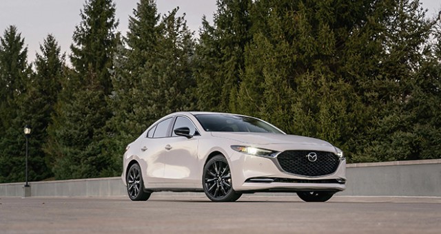 Đánh giá khả năng vận hành Mazda3: Sức hút đến từ vô lăng