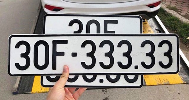 Kết quả đấu giá biển số sáng 27/9: Thần tài 779.79 sẽ có giá bao nhiêu?
