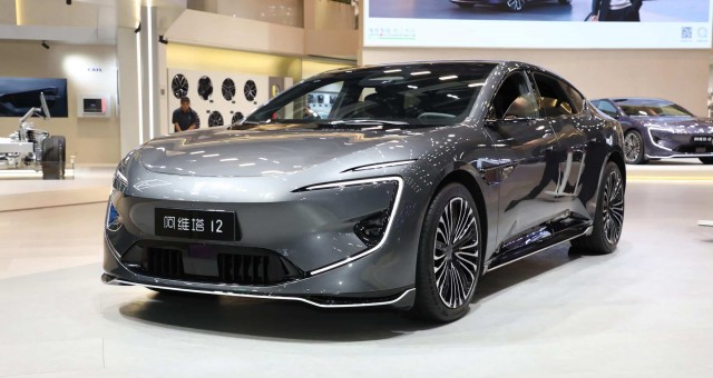 Xe điện Trung Quốc dùng camera làm gương chiếu hậu chính thức giao xe tới tay khách hàng