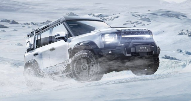 'Bản sao' của Land Rover Defender tại Trung Quốc chính thức giao hàng, giá quy đổi chưa đầy 800 triệu đồng