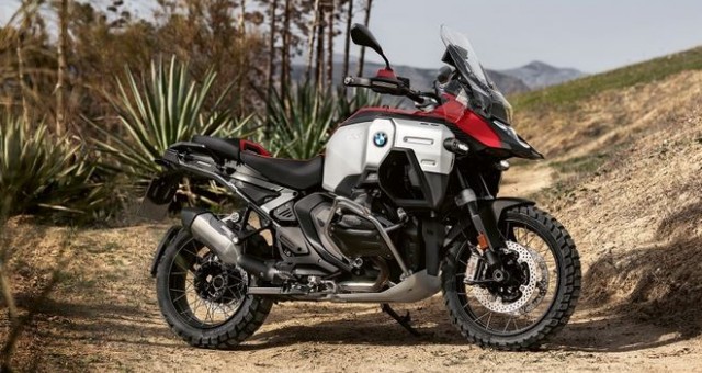 'Xích thố' xuyên lục địa BMW R 1300 GS Adventure ra mắt, kèm theo bình xăng 'khủng' hiếm có