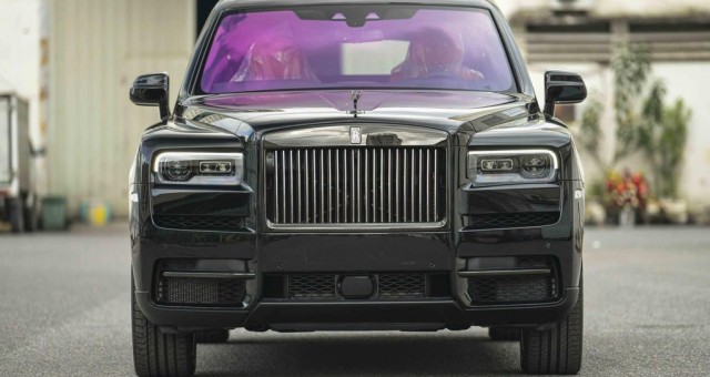 Mục sở thị Rolls-Royce Cullinan Black Badge 2024 trị giá hơn 20 tỷ tại thị trường Việt