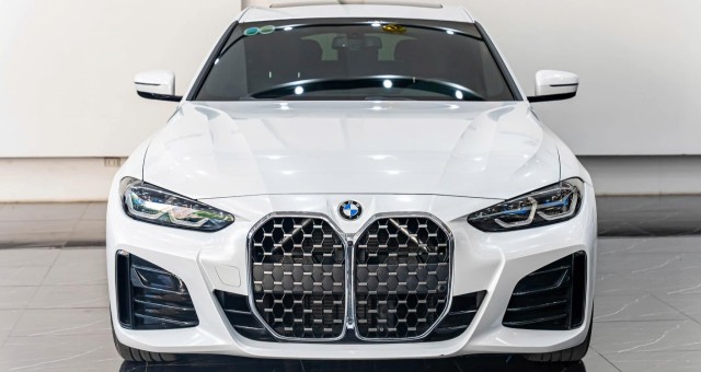 BMW 430i M Sport 2022 lướt 6.000 km rao bán với mức giá ngỡ ngàng