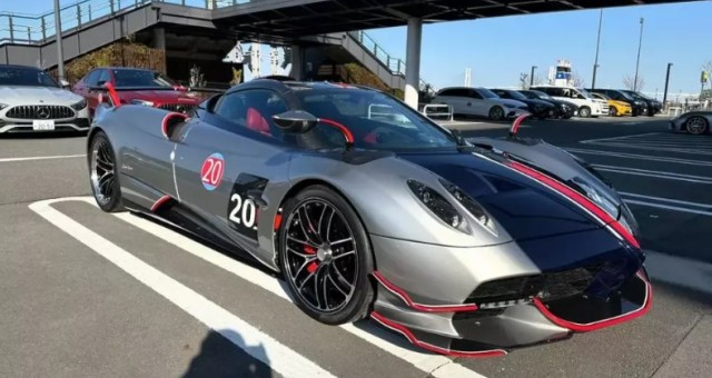 Lộ diện hàng hiếm Pagani Huayra BC Roadster đắt giá tham gia Gumball 3000, cả thế giới chỉ vỏn vẹn 40 chiếc