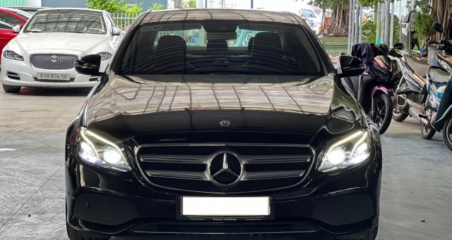 Mercedes Benz E Class E250 2018 khấu hao ra sao sau 6 năm lăn bánh