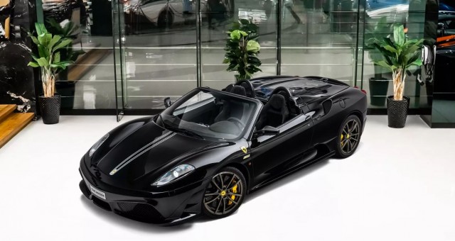 Ferrari 16M Scuderia Spider - siêu xe hàng cũ 'đắt' gấp đôi giá mua mới