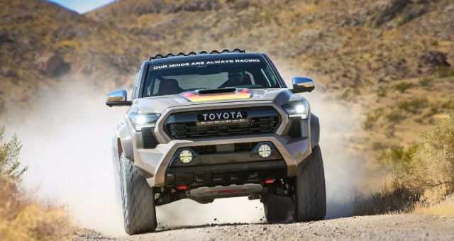 Bán tải Toyota Tacoma cực ngầu trong phiên bản 'xe đua' trước thềm Triển lãm SEMA 2024