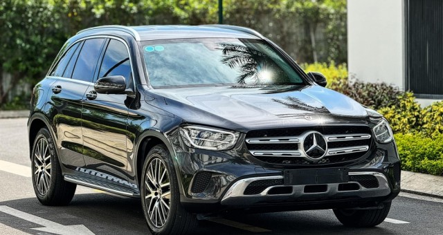 Vừa lướt 10.000 km, Mercedes Benz GLC 2022 đã khấu hao tới vài trăm triệu đồng