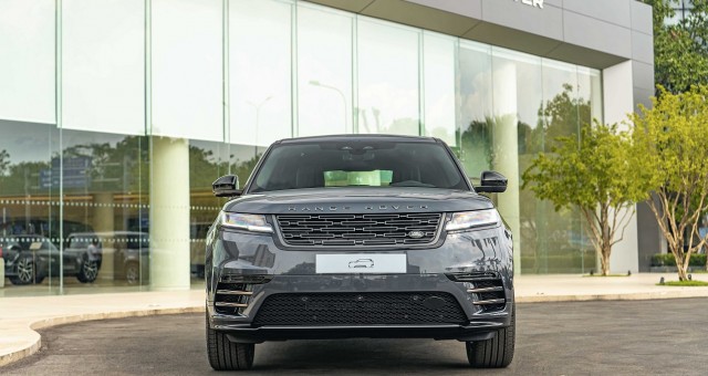 Loạt ảnh thực tế Range Rover Velar 2025 tại đại lý, giá khởi điểm từ 3,7 tỷ đồng