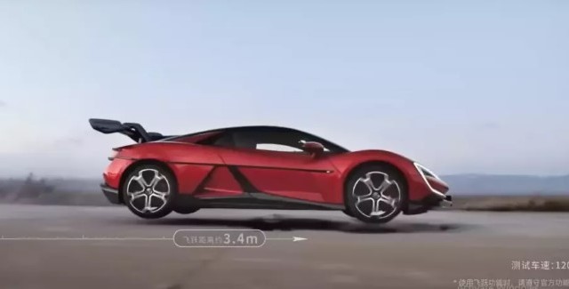 Siêu xe Yangwang U9 gây sốt với video 'tự bay' qua chướng ngại vật