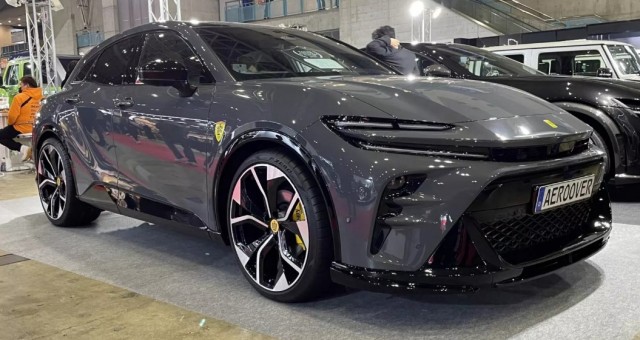 Cận cảnh Toyota Crown Sport mang phong cách của Ferrari Purosangue