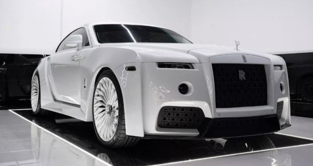 Cận cảnh Rolls-Royce Wraith với gói độ 'độc bản' không giống ai