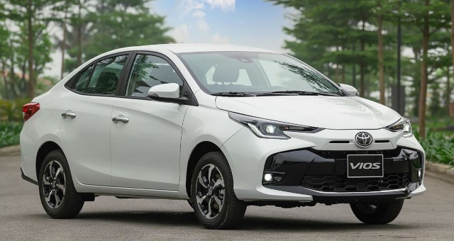 Số sàn không còn là lựa chọn ưu tiên của tài xế chạy dịch vụ?