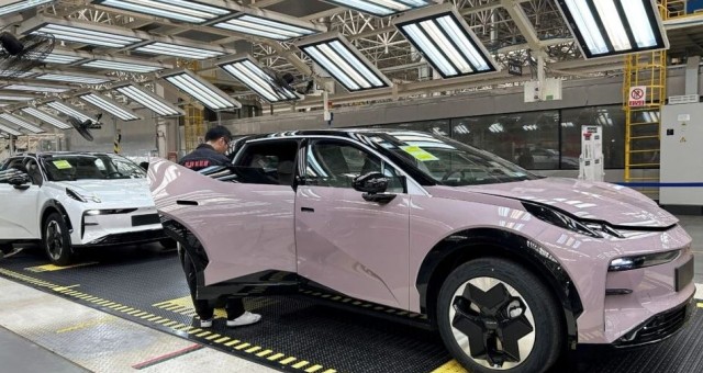 BYD Việt Nam nhận về phản ứng trái chiều khi tính phí cài đặt ứng dụng tới hơn 15 triệu đồng
