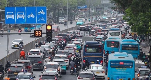 Cấm ôtô đời 2017 ở Hà Nội? Bộ Nông nghiệp và Môi trường lên tiếng làm rõ