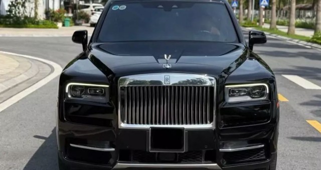 Bất ngờ với mức giá rao bán của Rolls-Royce Cullinan chưa đầy 5 năm tuổi đời