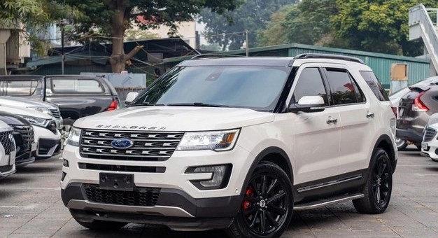 Có nên mua Ford Explorer 2016 giá chưa đến 700 triệu đồng?