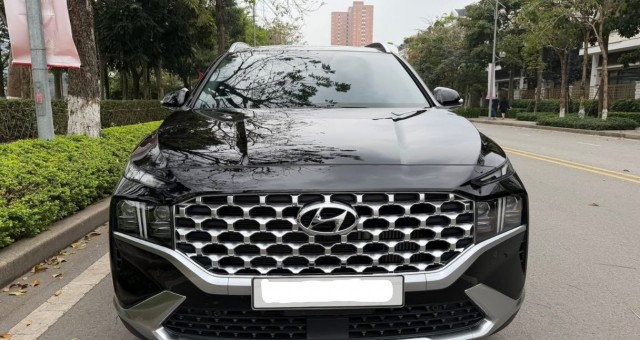 Hyundai Santa Fe máy dầu đã qua sử dụng vẫn “giữ nhiệt” trên thị trường Việt