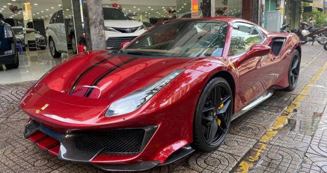 Ferrari 488 Pista Spider thứ hai về Việt Nam, giá lăn bánh không dưới 30 tỷ