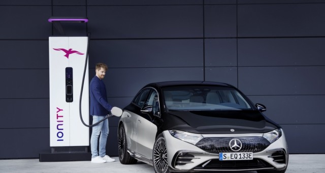 Mercedes sẽ 'khai tử' động cơ đốt trong vào cuối thập kỷ