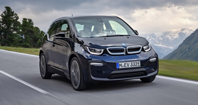 i3 - Mẫu xe chạy điện thành công nhất của BMW chính thức 'khai tử' trên toàn cầu