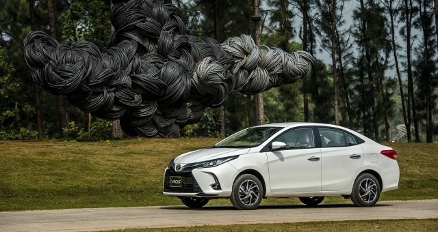 Toyota Vios nhận ưu đãi lên tới 50 triệu đồng, 'dọn đường' đón phiên bản mới