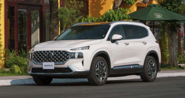 Hyundai Santa Fe Hybrid 2023 đã về Việt Nam, không có bản PHEV như KIA Sorento