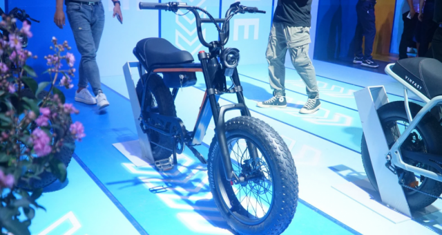 Xe đạp điện VinFast lần đầu ra mắt tại Việt Nam, di chuyển tối đa 32 km/h