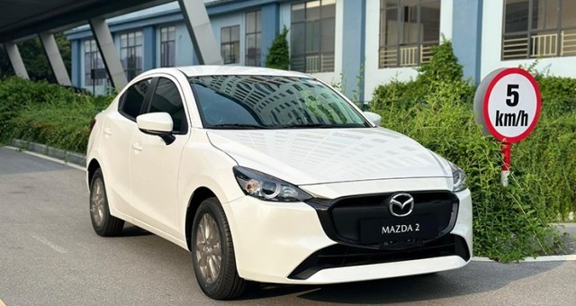 Chi tiết phiên bản rẻ nhất của Mazda2 2023 sắp ra mắt thị trường Việt Nam