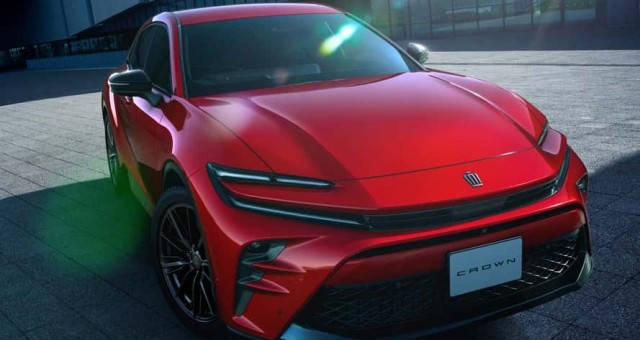 Toyota Crown Sport 2024 thêm bản tiết kiệm nhiên liệu, ăn xăng chưa đến 5 lít/100km