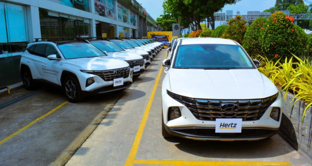 Apple sử dụng tới 20 chiếc Hyundai Tucson chỉ để đi 'dò map' tại Việt Nam