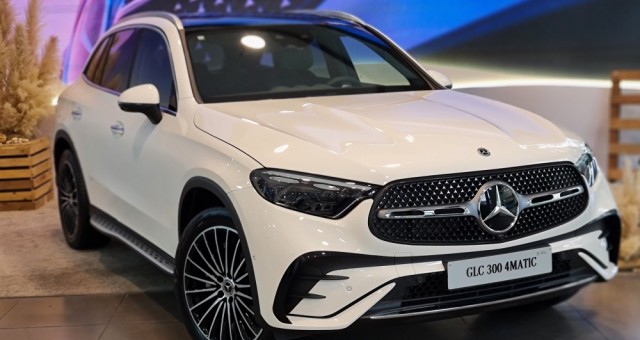 Mercedes-Benz GLC 300 4Matic bất ngờ được bổ sung thêm trang bị, tăng nhẹ giá bán