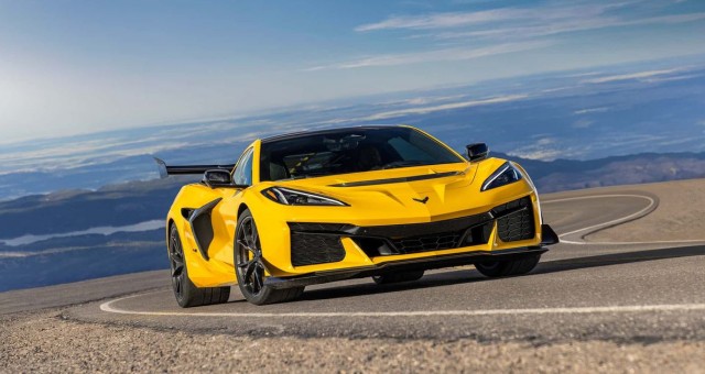 Cận cảnh 'siêu phẩm' Chevrolet Corvette ZR1 mạnh hơn 1.000 mã lực vừa ra mắt