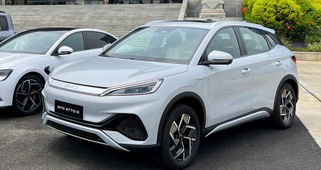 Khách mua xe điện BYD sẽ được sạc miễn phí tại đại lý?