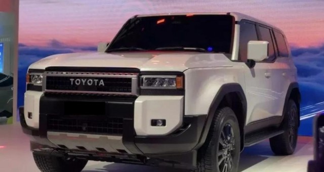 ‘Hàng hot’ Toyota Land Cruiser Prado 2024 sắp cập bến Việt Nam với giá dự kiến 3 tỷ đồng?