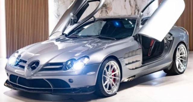 Mercedes-Benz SLR 722 của huyền thoại bóng rổ Michael Jordan được rao bán với giá hơn 16 tỷ đồng