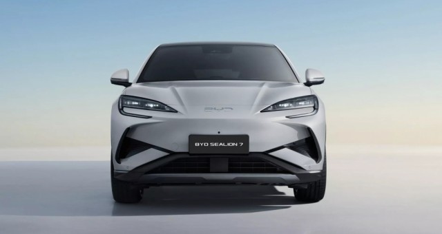 Xe điện BYD Sea Lion 07 cập bến thị trường châu Âu, giá quy đổi từ 1,468 tỷ đồng