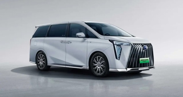 MPV hybrid GAC Trumpchi E9 có thêm bản mới, sạc từ 30 - 80% chỉ trong 8 phút