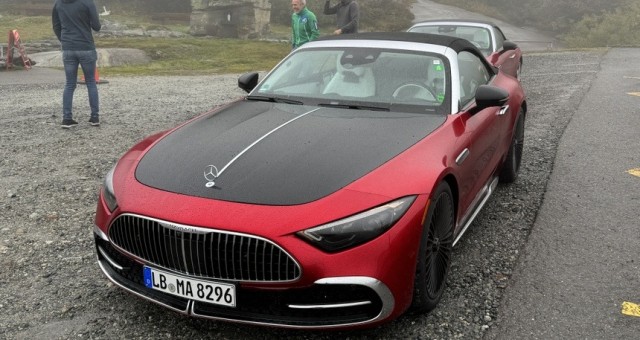 Mercedes‑Maybach SL 680 Monogram Series sẽ bàn giao vào năm 2025, giá quy đổi từ 6,4 tỷ đồng