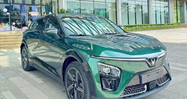 VinFast VF 6, VF 7, VF 8 đồng loạt cập nhật giá - Có gì mới khiến người dùng quan tâm?