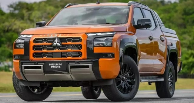 Doanh số bán tải tháng 3/2025: Mitsubishi Triton bứt tốc, Ford Ranger vẫn 'vô đối'