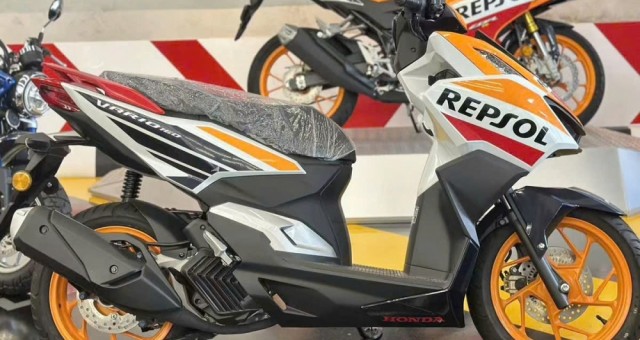 Xe ga Honda Vario 160 Repsol Edition sắp về Việt Nam, giá dự kiến hơn 100 triệu đồng?