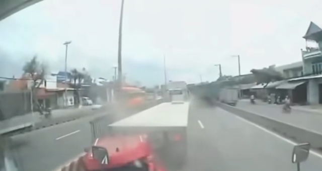 Tránh tai nạn dồn toa: Những nguyên tắc tài xế nên 'nằm lòng' khi dừng chờ