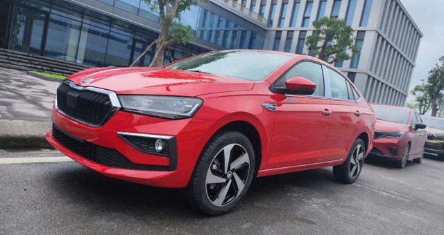 Skoda Slavia lộ diện trước ngày ra mắt Việt Nam: Có gì đặc biệt khiến Vios, City phải dè chừng?