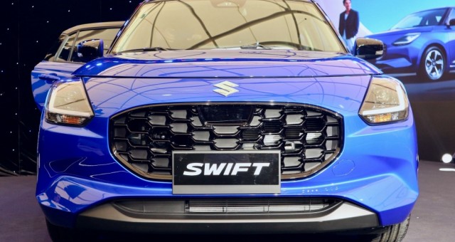 Soi kỹ Suzuki Swift 2025: Bản Việt bị 'rút gọn' những gì so với bản nội địa Nhật?
